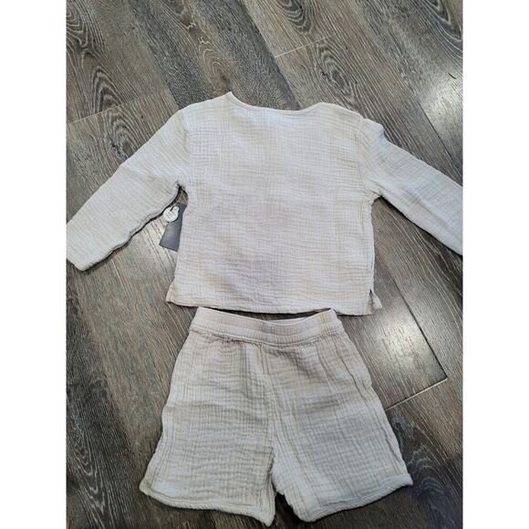 Modern Moments Muslin Long Sleeve and Shorts Set size 24 Months #6 - Picture 3 of 3